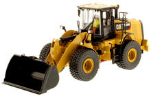 Load image into Gallery viewer, CAT 1:50 950M Wheel Loader High Line Series
