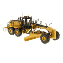 Load image into Gallery viewer, CAT 1:50 18 Motor Grader - High Line Series
