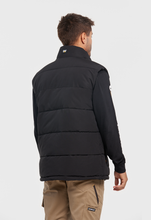 Load image into Gallery viewer, Arctic Zone Vest - Black
