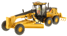 Load image into Gallery viewer, CAT 1:50 14M Motor Grader Core Classic Edition
