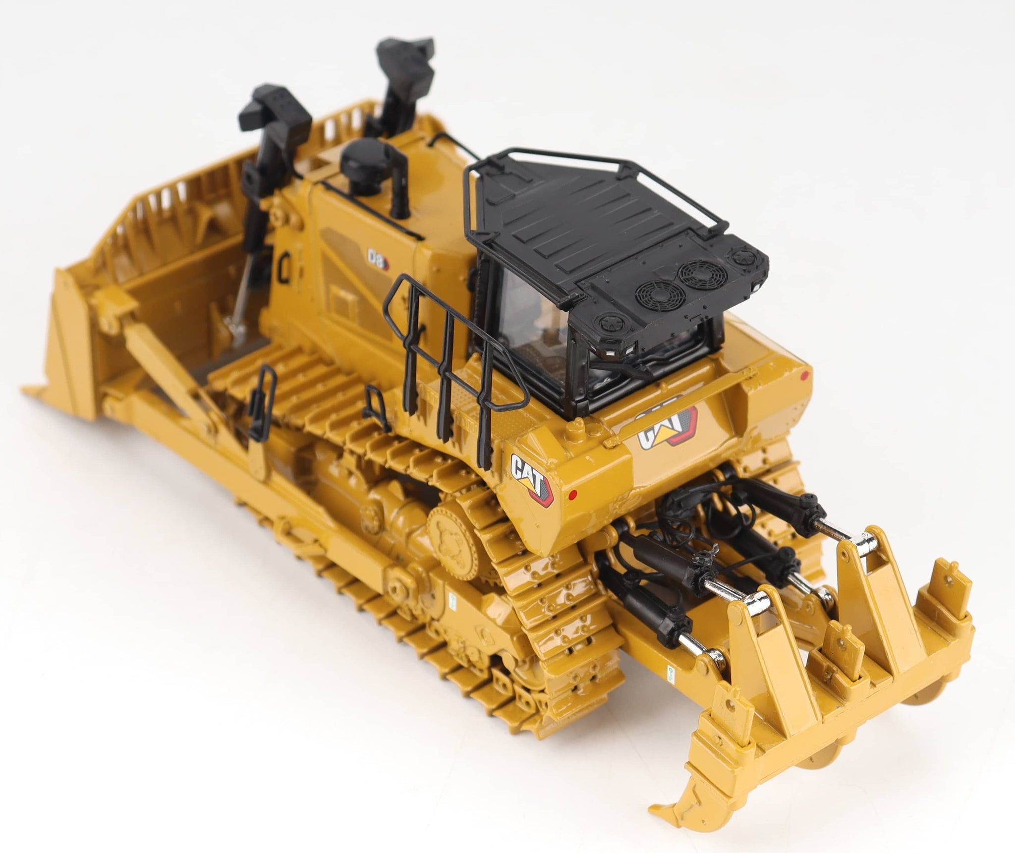 Diecast Masters CAT CATERPILLAR D8T TRACK-TYPE TRACTOR DOZER 1/50
